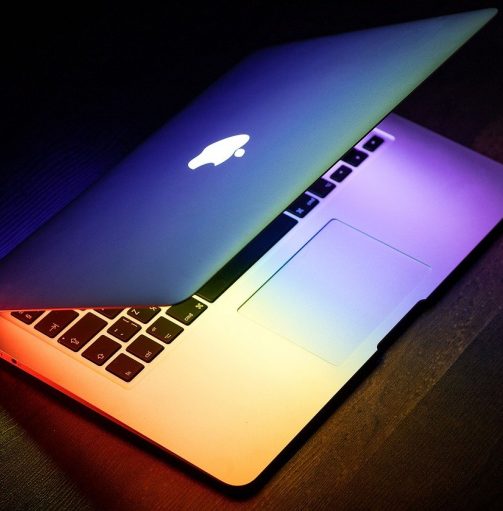 laptop, apple, macbook-2575689.jpg